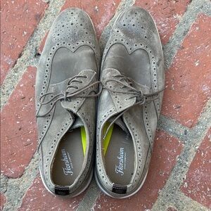 MEN’s Florsheim Taupe Suede Wingtip Derby Shoes